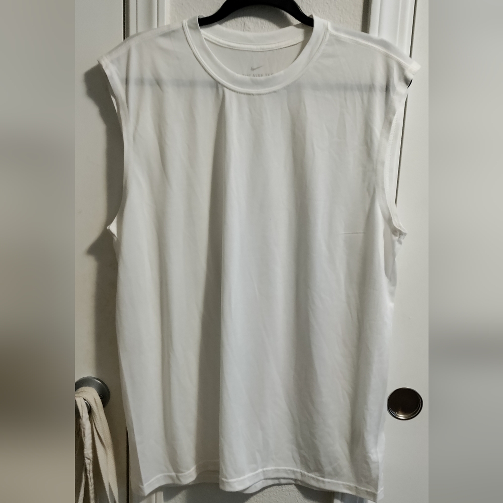 Nike Dri-Fit Sleeveless Tee